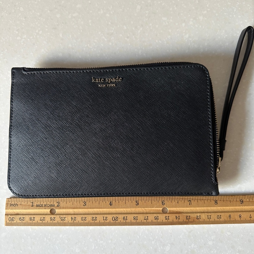 Kate Spade Black Zip wristlet
